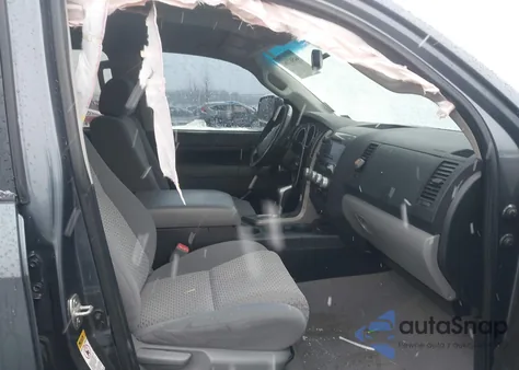 2010 Toyota Tundra Grade 5.7L V8 из США, поврежденный, VIN 5TFDY5F19AX108620